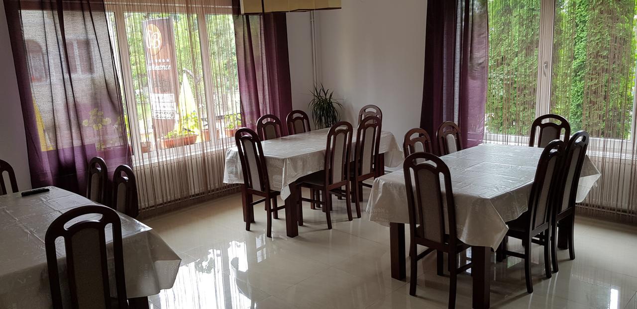 Pensiunea Casa Beatrice Bran บราน ภายนอก รูปภาพ